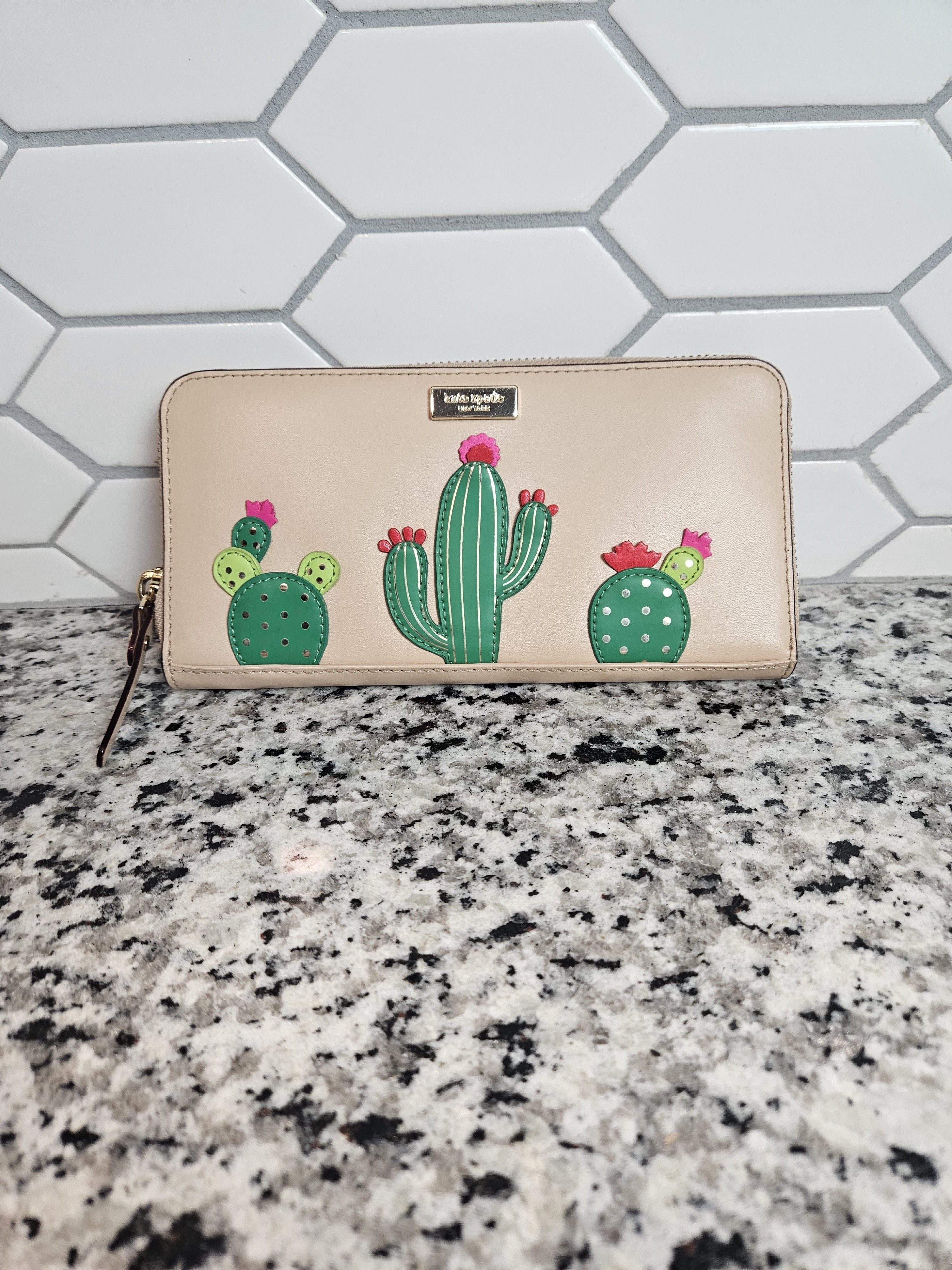 Kate Spade Beige Cactus Zip Wallet